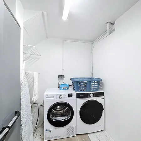 Saint-amour - Centre - Et Salle De Bain Wc Privee - Cuisine Partagee Homestay