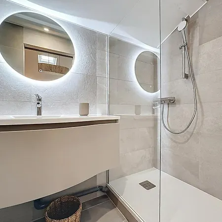 Homestay Saint-amour - Centre - Et Salle De Bain Wc Privee - Cuisine Partagee Anse